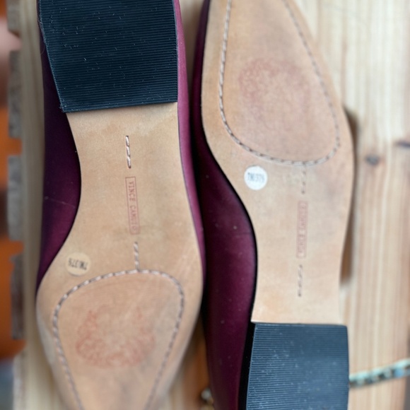 Vincent Camuto ankle chain “Latenla” Plum/burgundy leather ballet flat, W size 7 - Picture 8 of 10